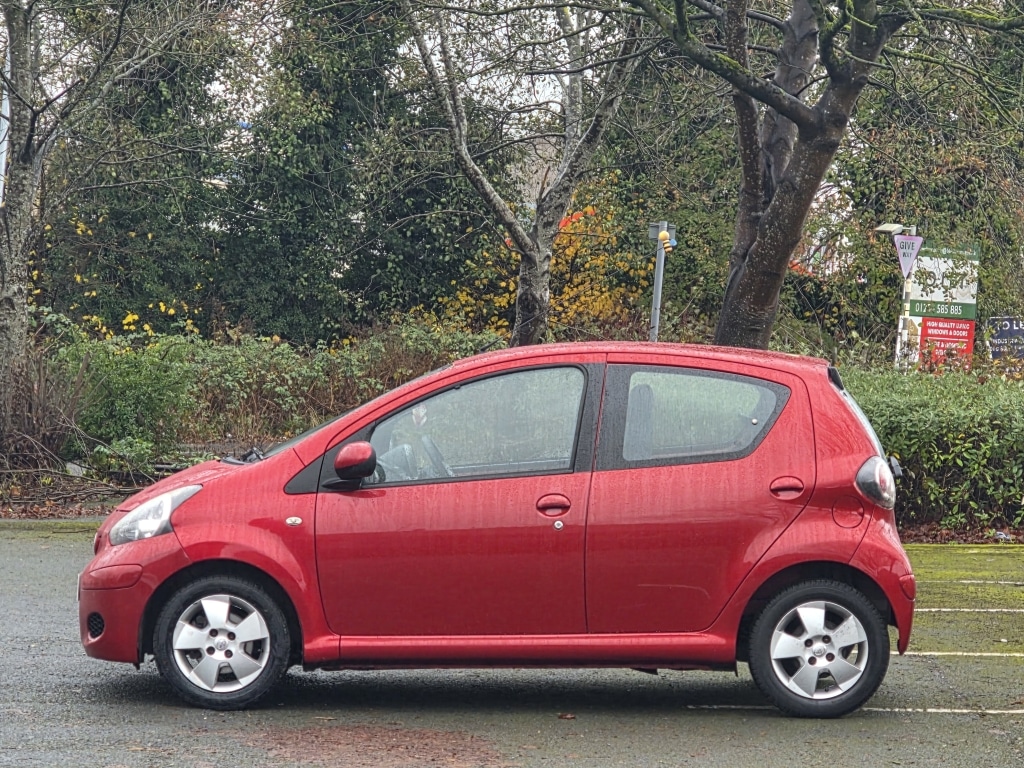 Used Toyota AYGO 2011 for sale - 76770233: Photo 5