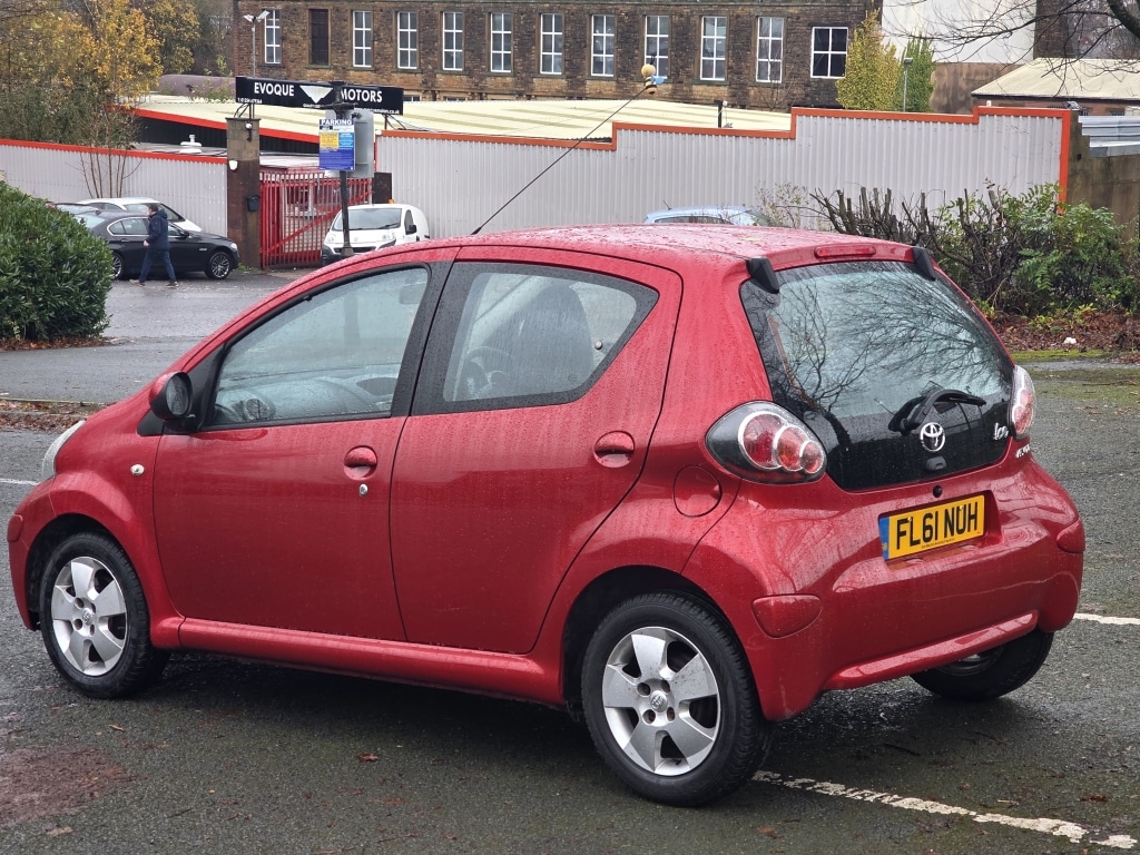Used Toyota AYGO 2011 for sale - 76770233: Photo 6