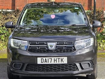 Used Dacia Sandero 2017 for sale - 79841464: Photo