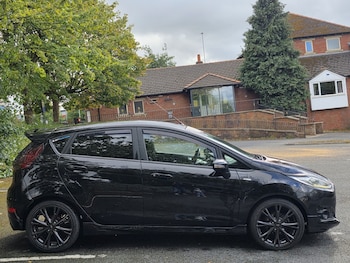 Used Ford Fiesta 2016 for sale - 75836590: Photo