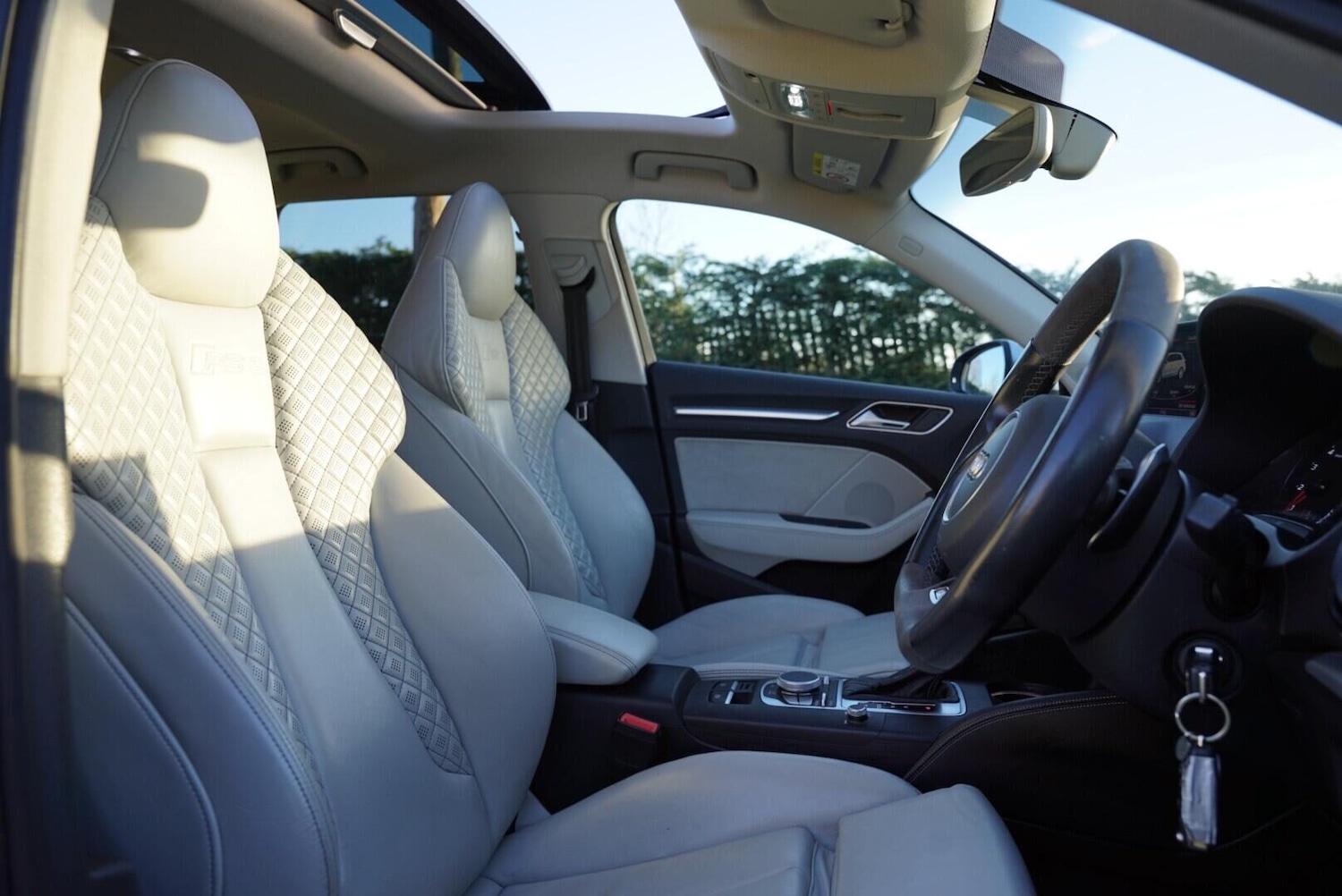 Used Audi RS3 2015 for sale - 78056057: Photo 16