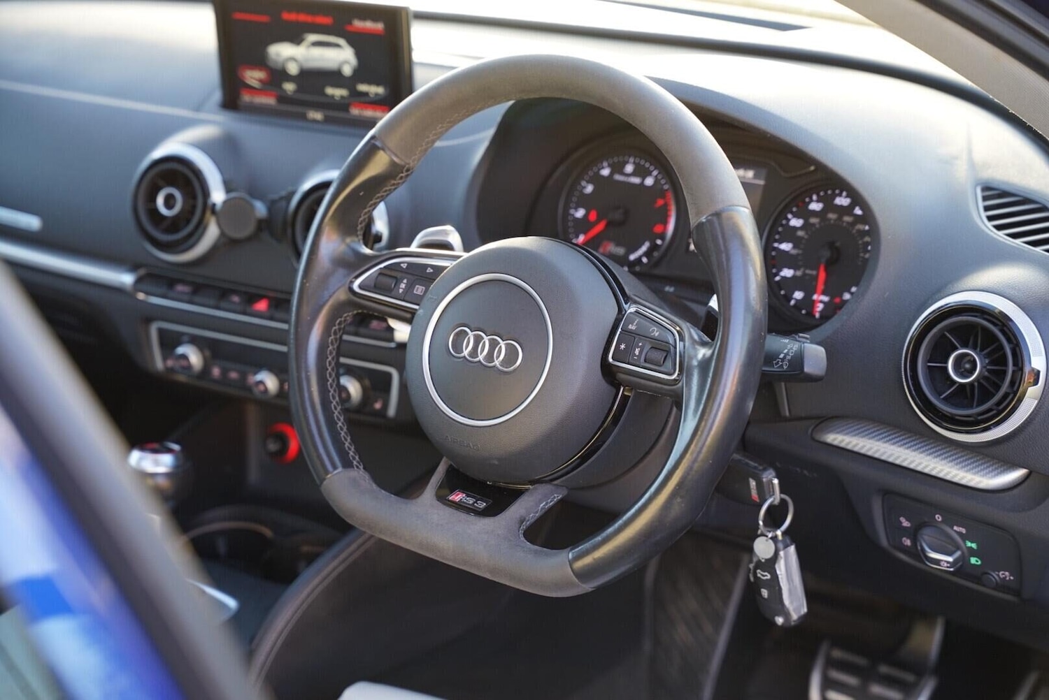Used Audi RS3 2015 for sale - 78056057: Photo 26