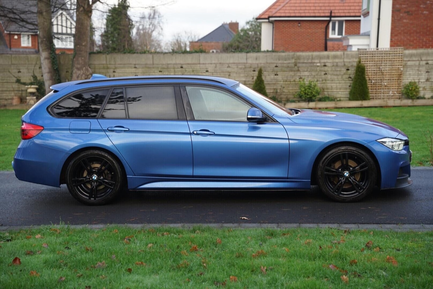 Used BMW 3 Series 2017 for sale - 77014136: Photo 12