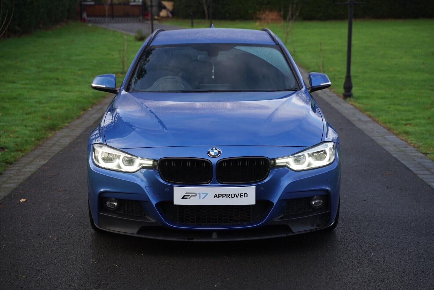 Used BMW 3 Series 2017 for sale - 77014136: Photo 2