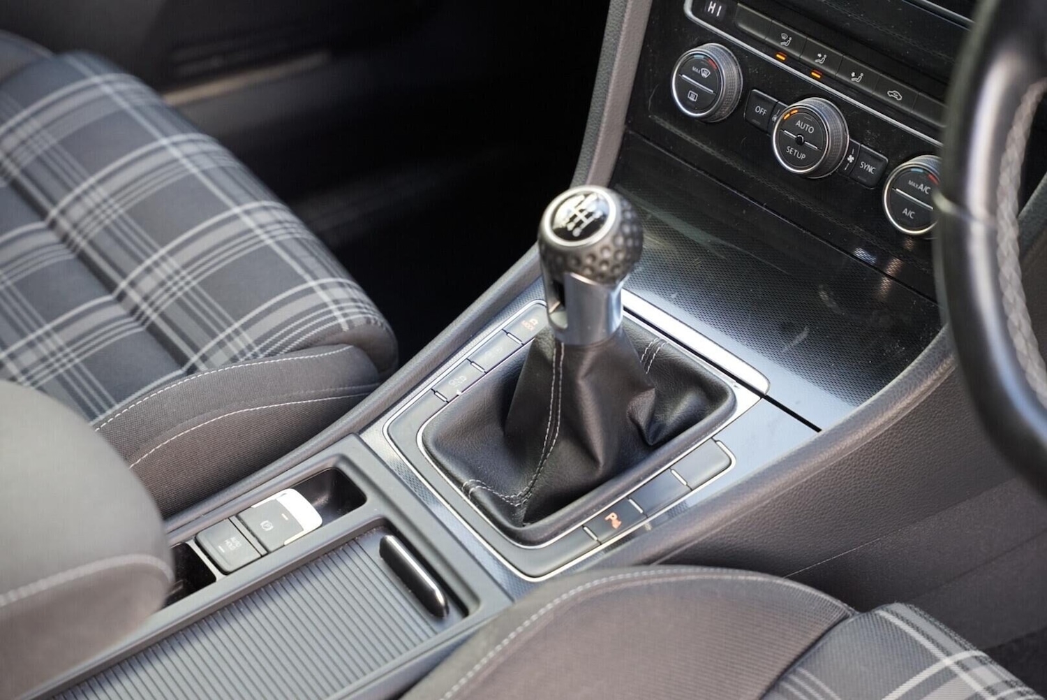 Used Volkswagen Golf 2014 for sale - 77897449: Photo 20