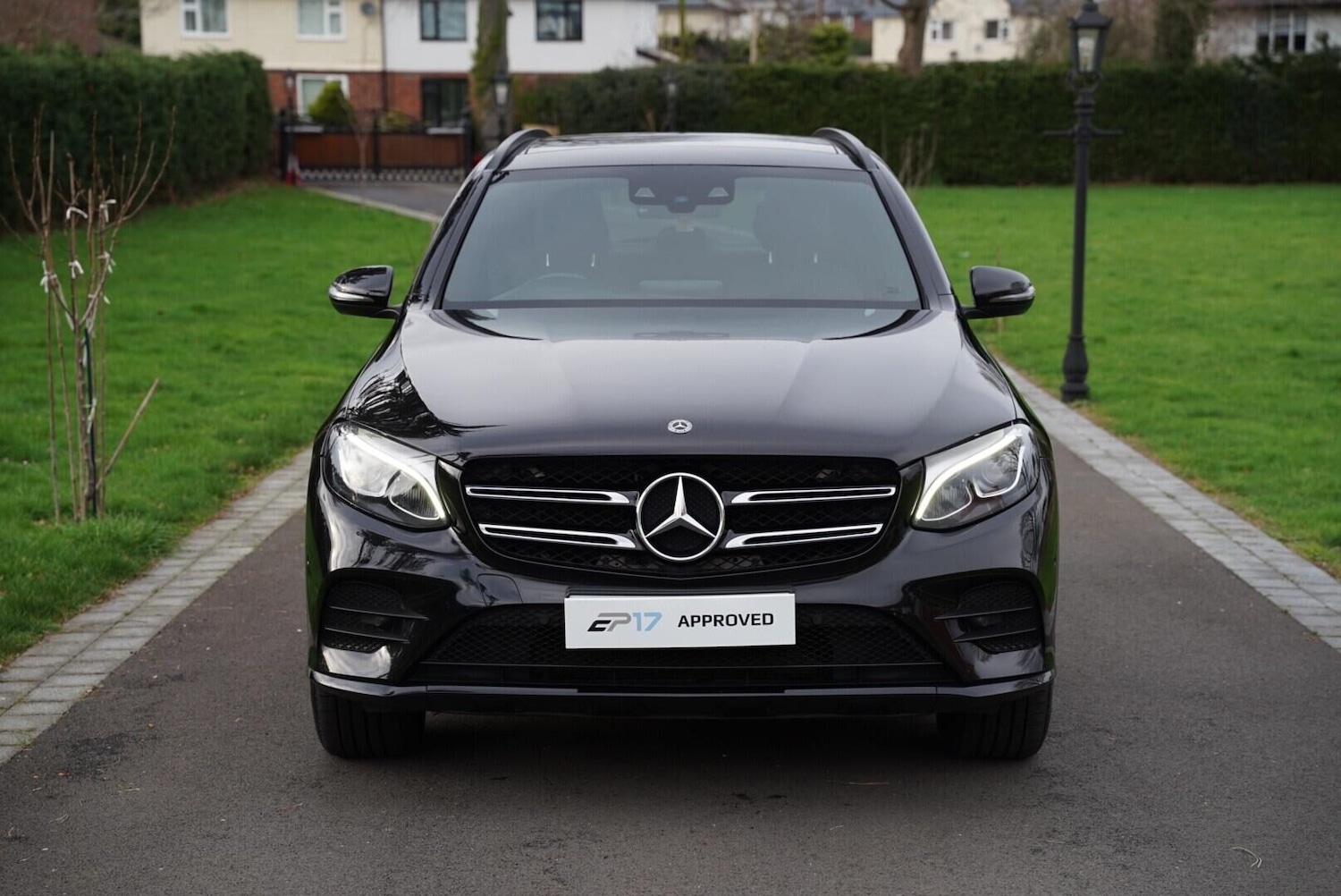 Used Mercedes-Benz GLC 2017 for sale - 77636584: Photo 2