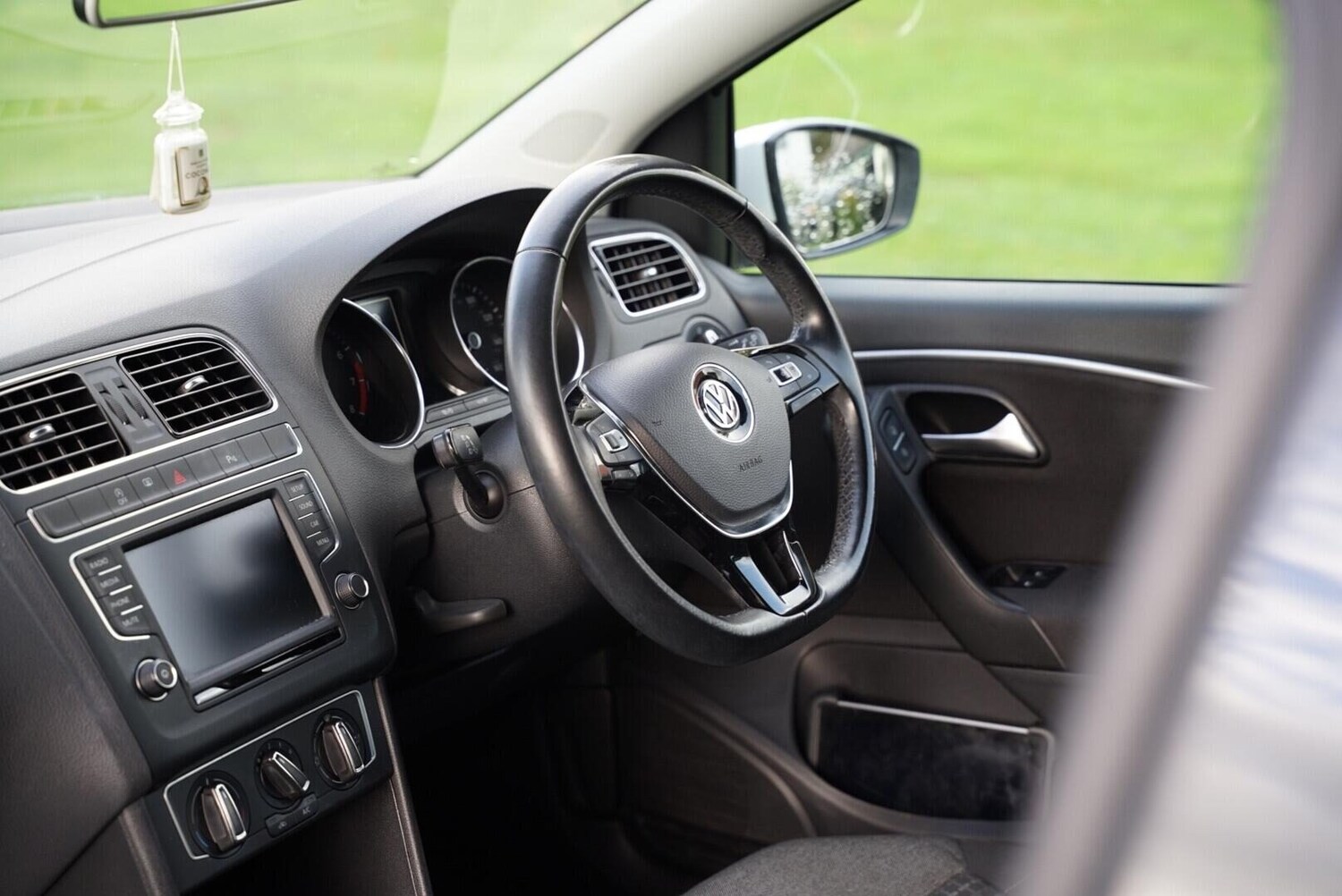 Used Volkswagen Polo 2016 for sale - 76783096: Photo 16