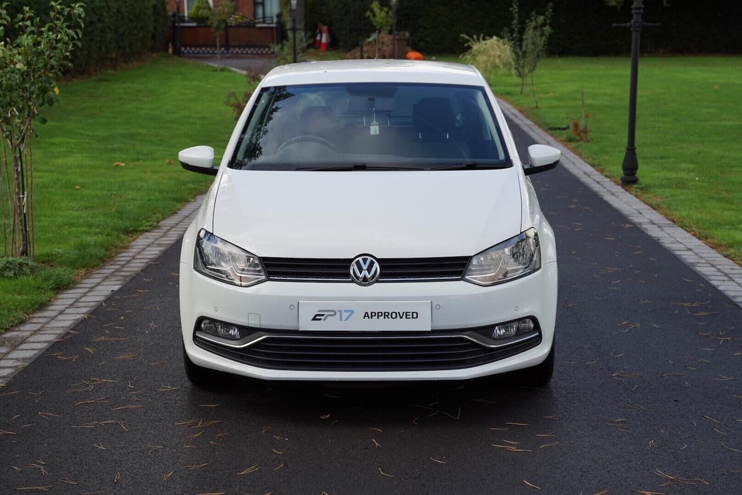 Used Volkswagen Polo 2016 for sale - 76783096: Photo 2