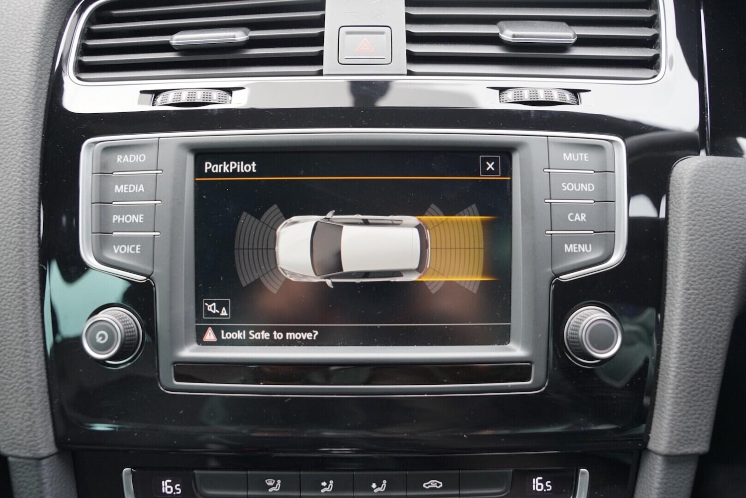 Used Volkswagen Golf 2015 for sale - 77689391: Photo 19