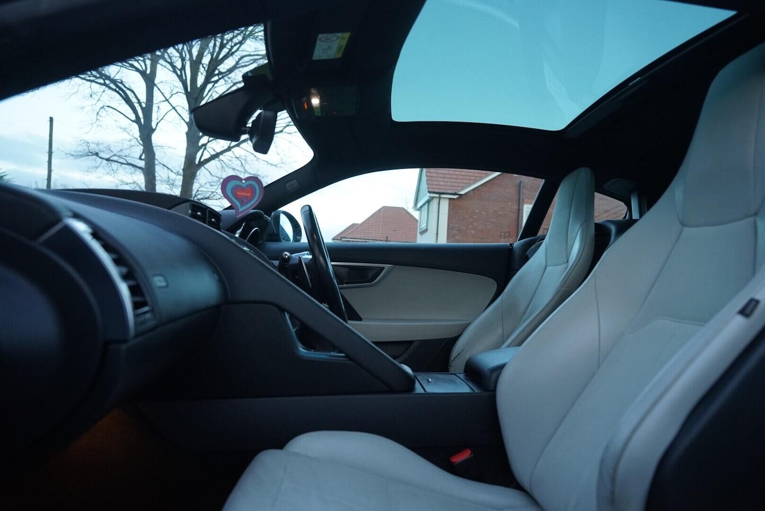 Used Jaguar F-Type 2017 for sale - 77541498: Photo 26