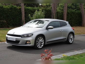 Used Volkswagen Scirocco 2015 for sale - 79423511: Photo