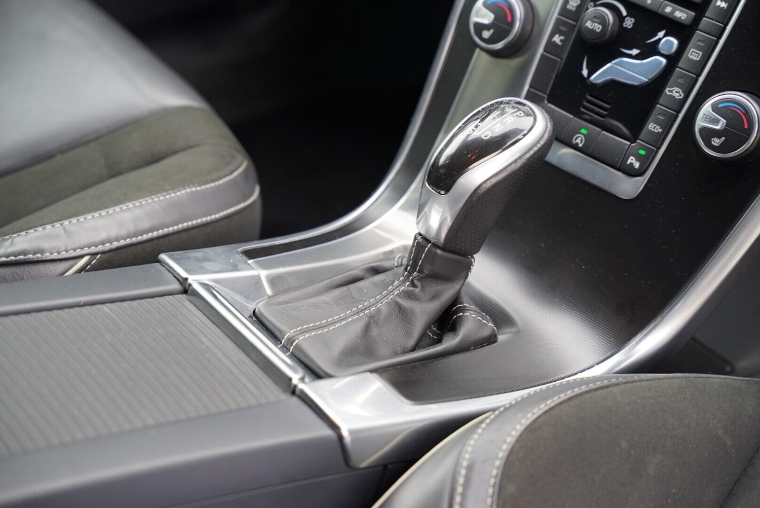 Used Volvo XC60 2016 for sale - 77689389: Photo 18