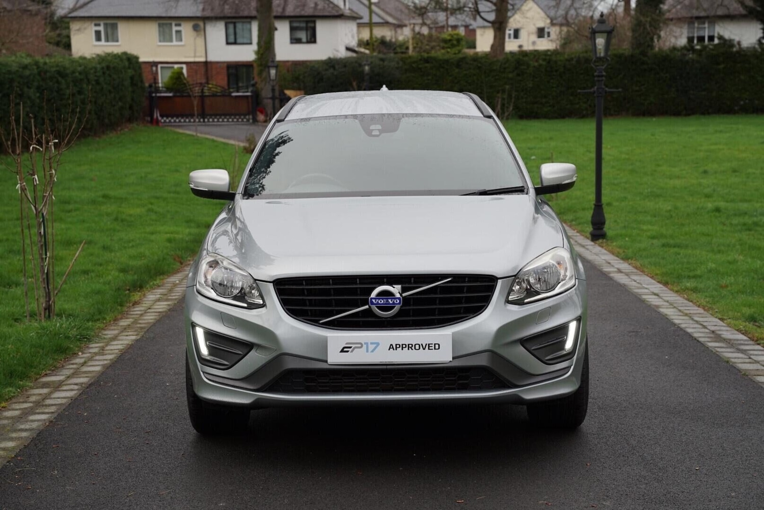 Used Volvo XC60 2016 for sale - 77689389: Photo 2