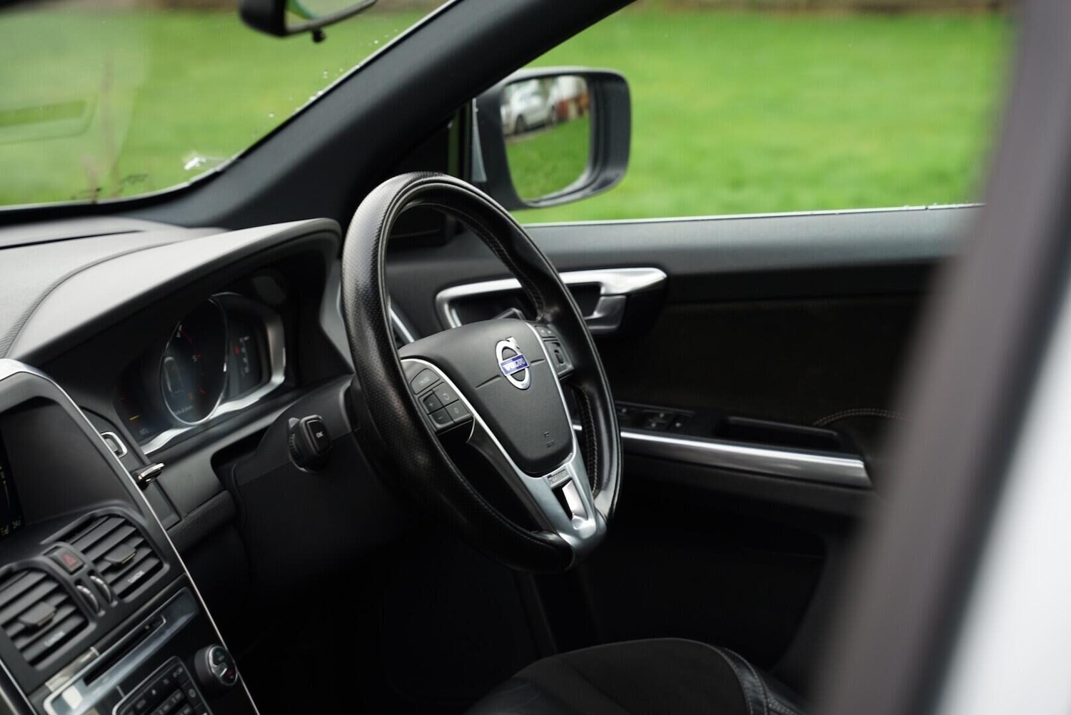 Used Volvo XC60 2016 for sale - 77689389: Photo 28