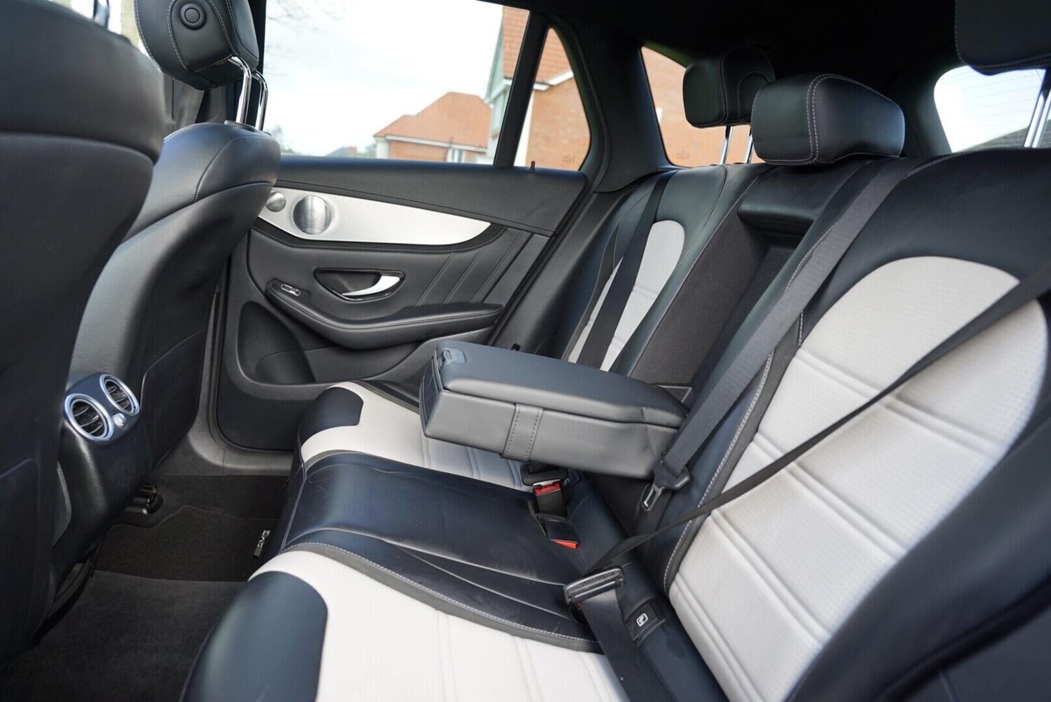 Used Mercedes-Benz GLC 2019 for sale - 78054357: Photo 22