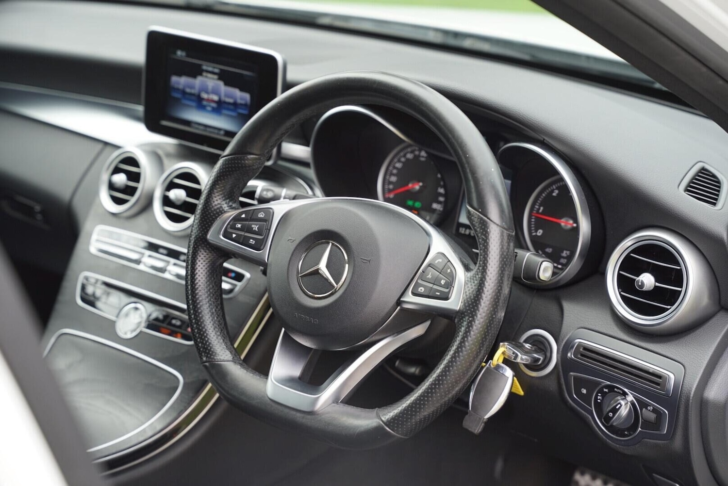 Used Mercedes-Benz C Class 2016 for sale - 76783144: Photo 15