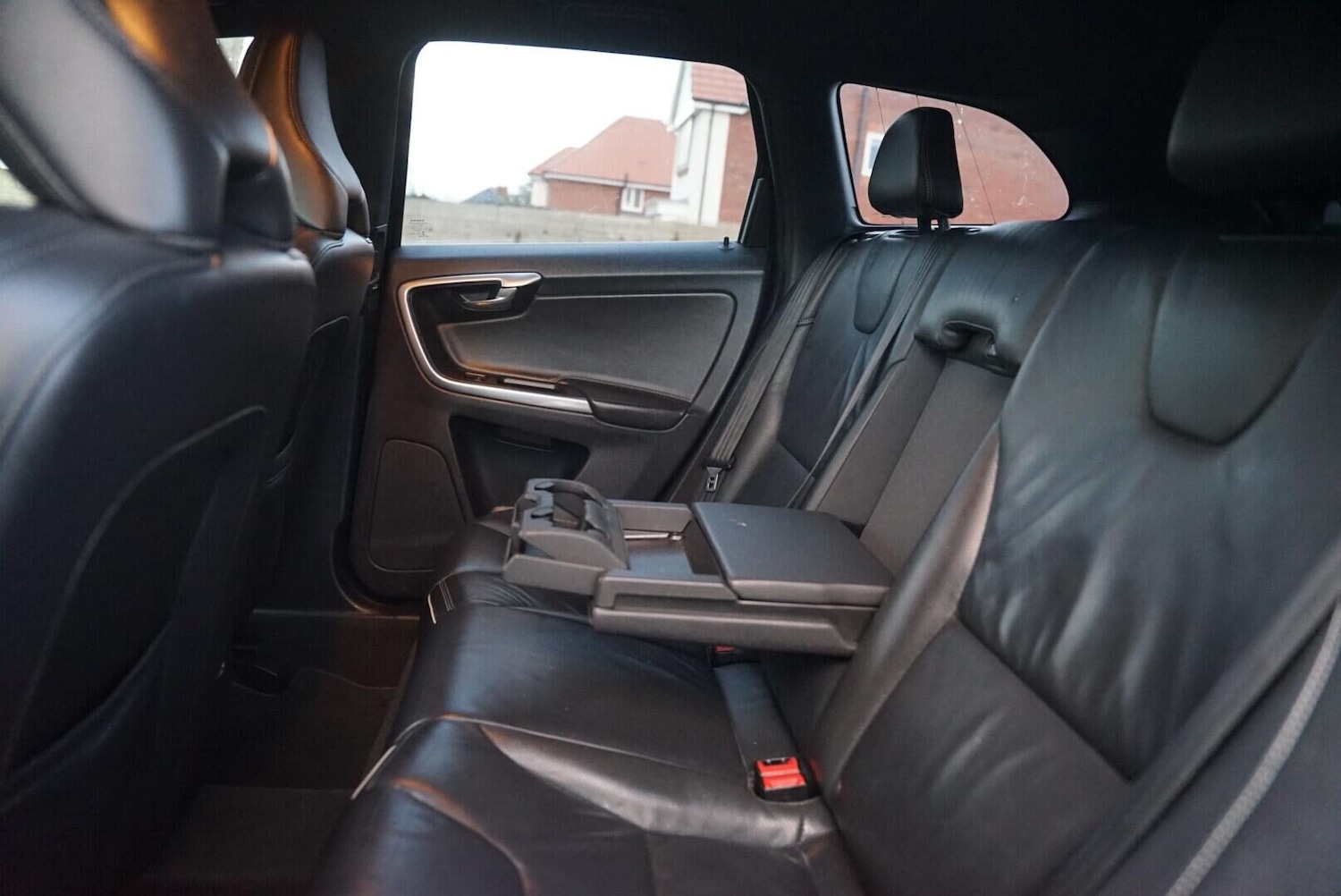 Used Volvo XC60 2017 for sale - 77048327: Photo 24