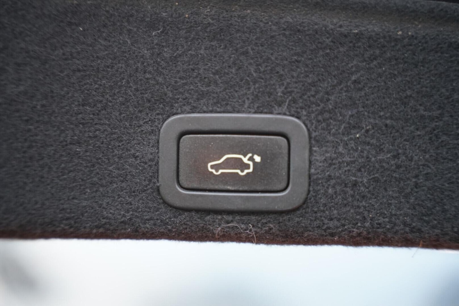 Used Volvo XC60 2017 for sale - 77048327: Photo 28