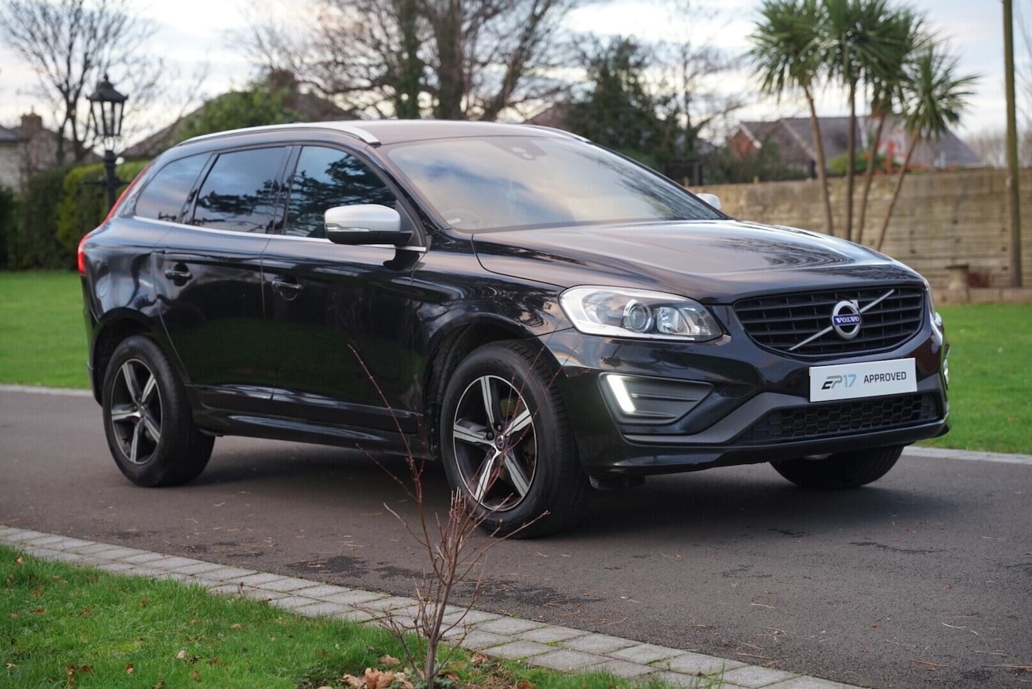 Used Volvo XC60 2017 for sale - 77048327: Photo 4