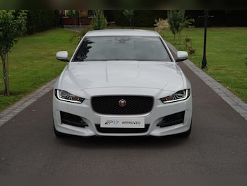 Used Jaguar XE 2019 for sale - 78897358: Photo