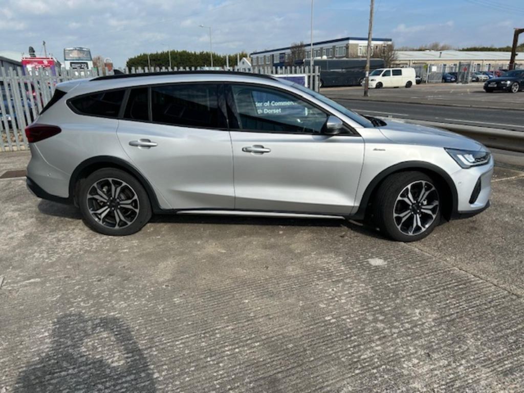 Used Ford Focus 2025 for sale - 77318242: Photo 2