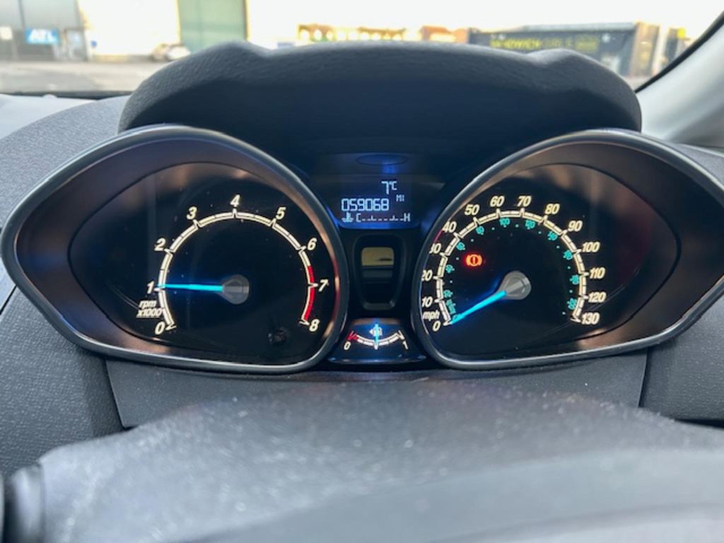 Used Ford Fiesta 2013 for sale - 77304055: Photo 11