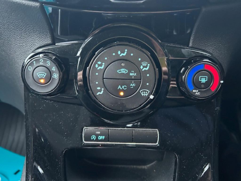 Used Ford Fiesta 2013 for sale - 77304055: Photo 14