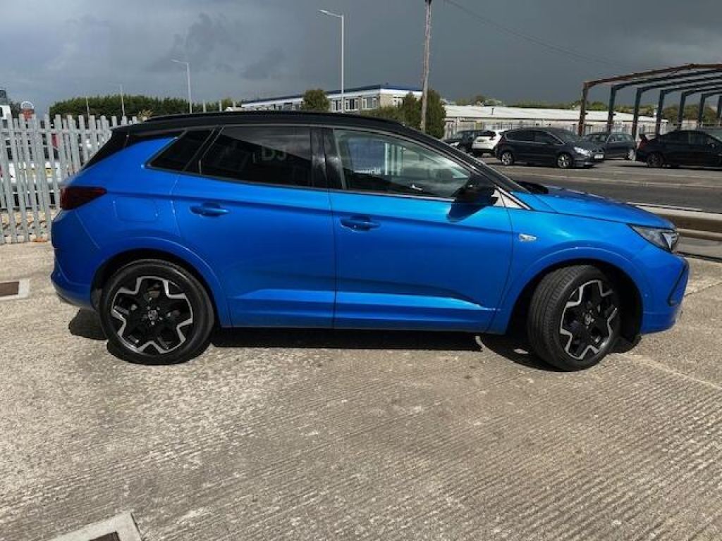 Used Vauxhall Grandland 2023 for sale - 76581197: Photo 2