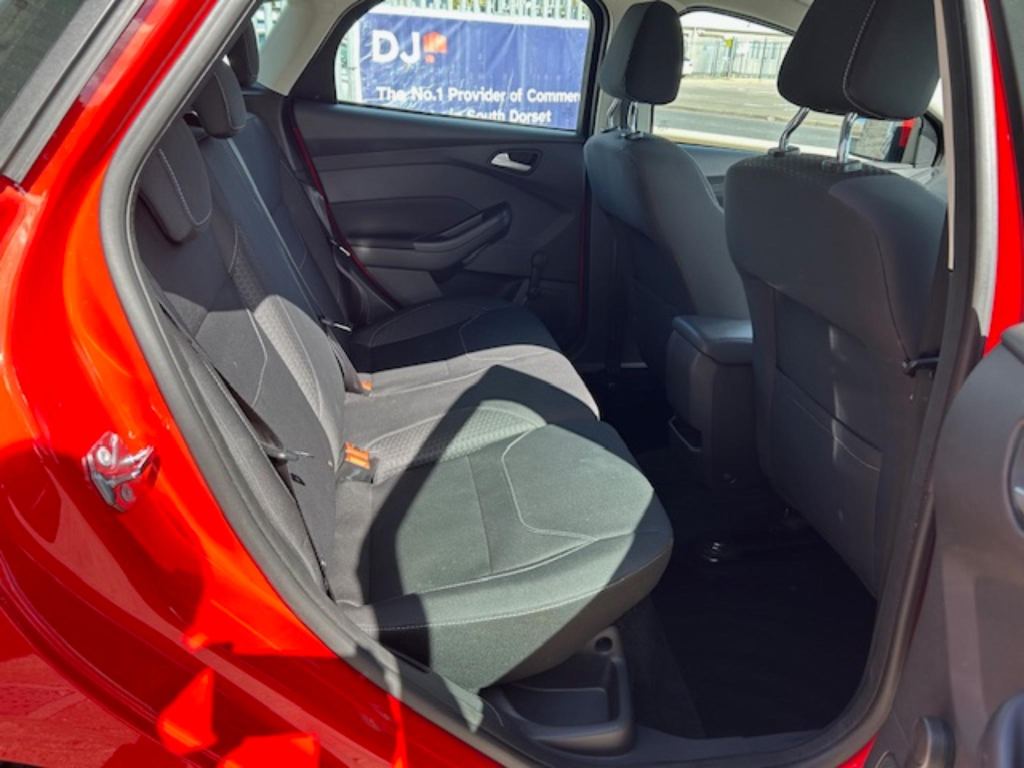 Used Ford Focus 2017 for sale - 78053069: Photo 10