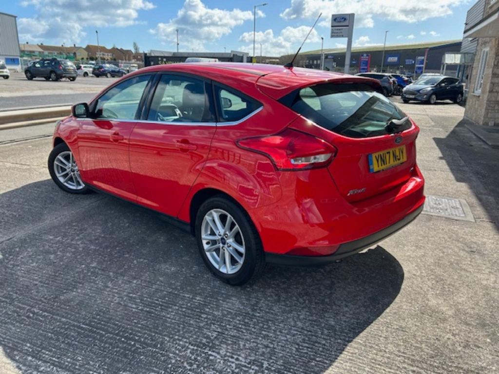 Used Ford Focus 2017 for sale - 78053069: Photo 5