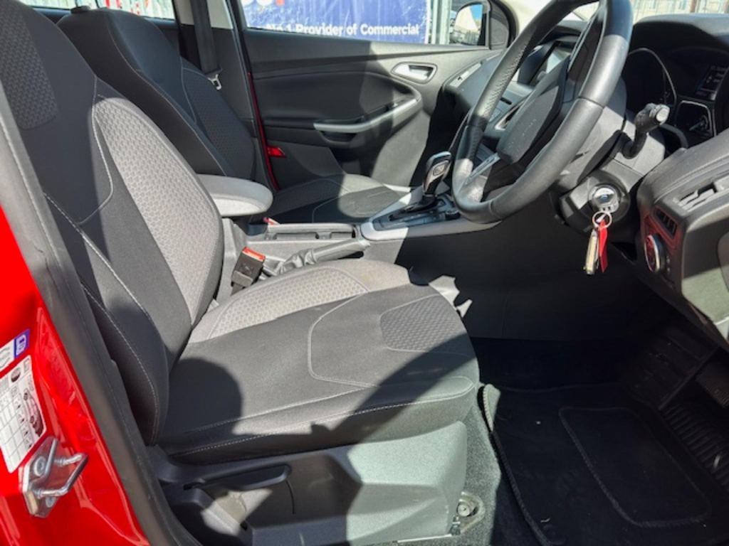 Used Ford Focus 2017 for sale - 78053069: Photo 9