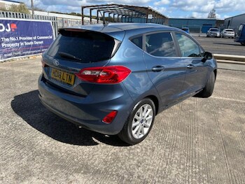 Used Ford Fiesta 2018 for sale - 77793112: Photo