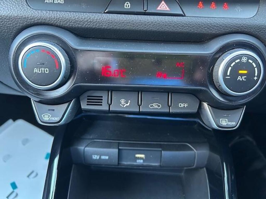 Used Kia Stonic 2021 for sale - 76578412: Photo 16