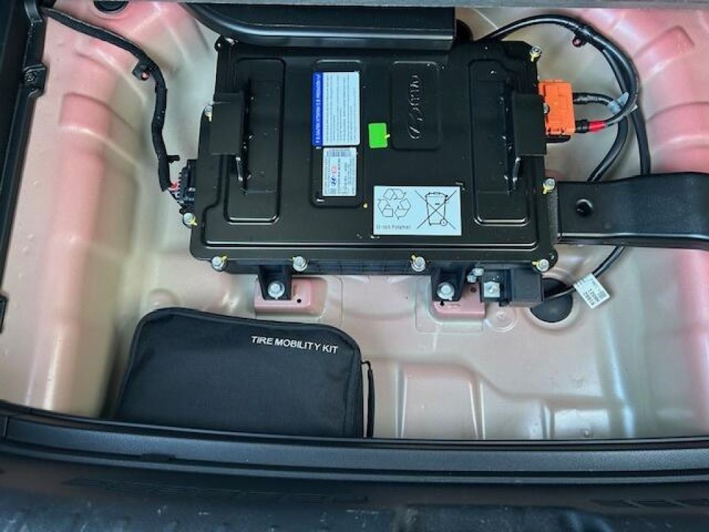 Used Kia Stonic 2021 for sale - 76578412: Photo 19