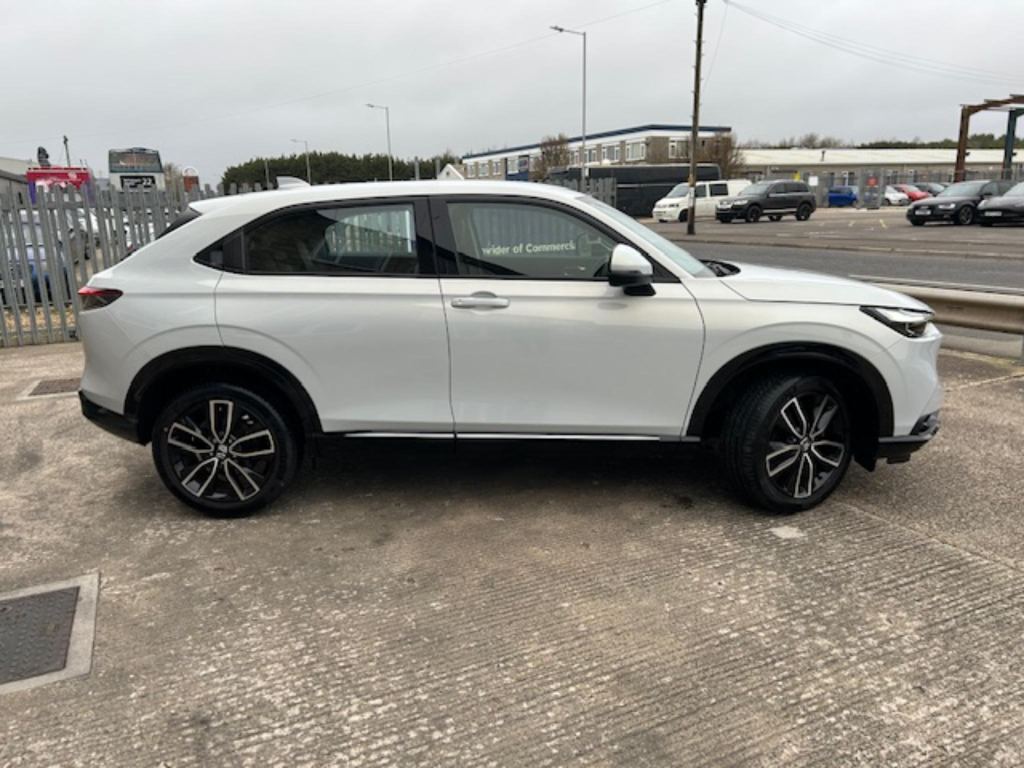 Used Honda HR-V for sale - 77851849: Photo 2