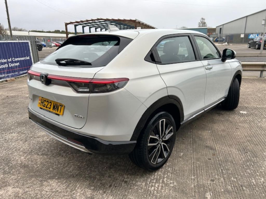 Used Honda HR-V for sale - 77851849: Photo 3