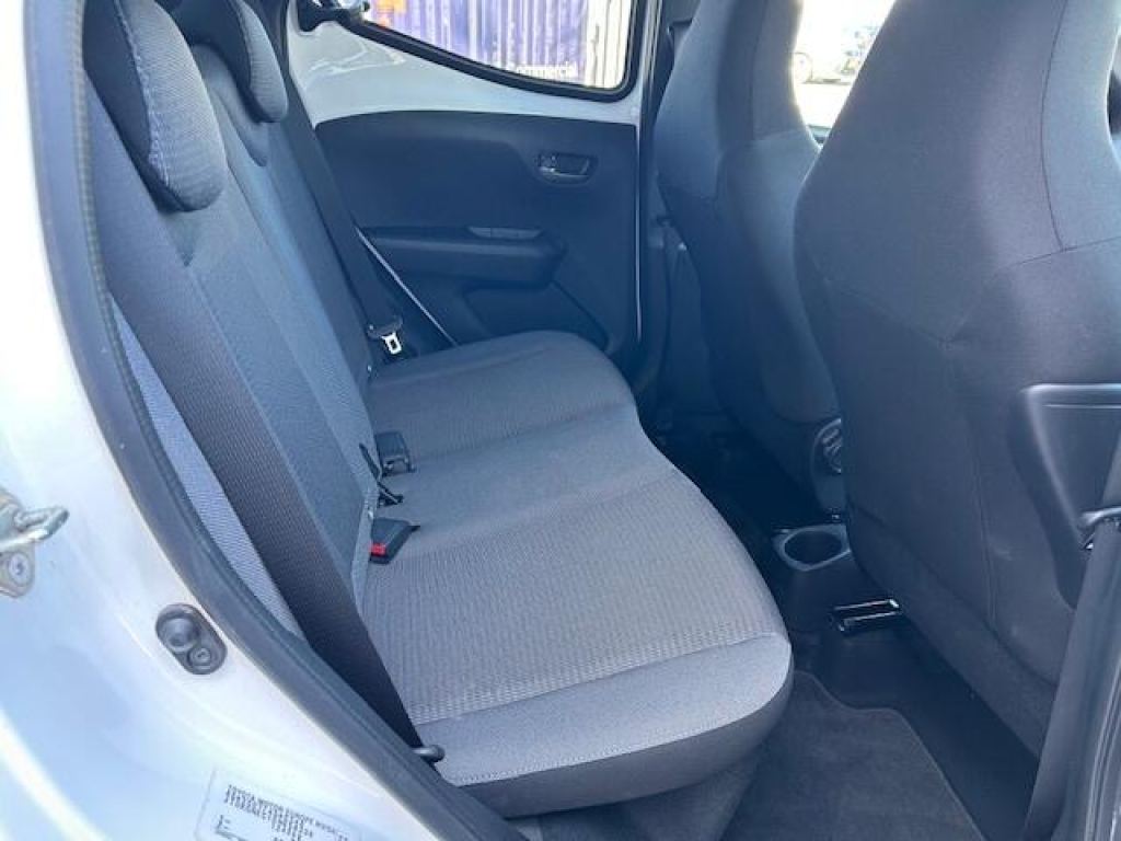 Used Toyota AYGO 2021 for sale - 76581182: Photo 10