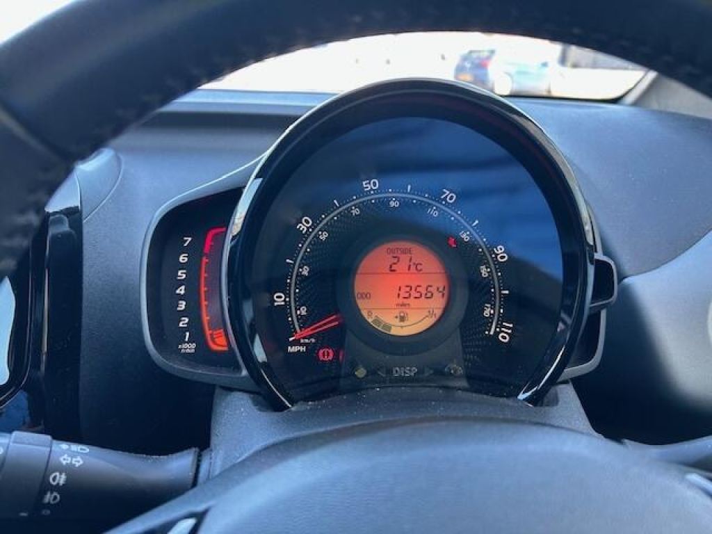 Used Toyota AYGO 2021 for sale - 76581182: Photo 11