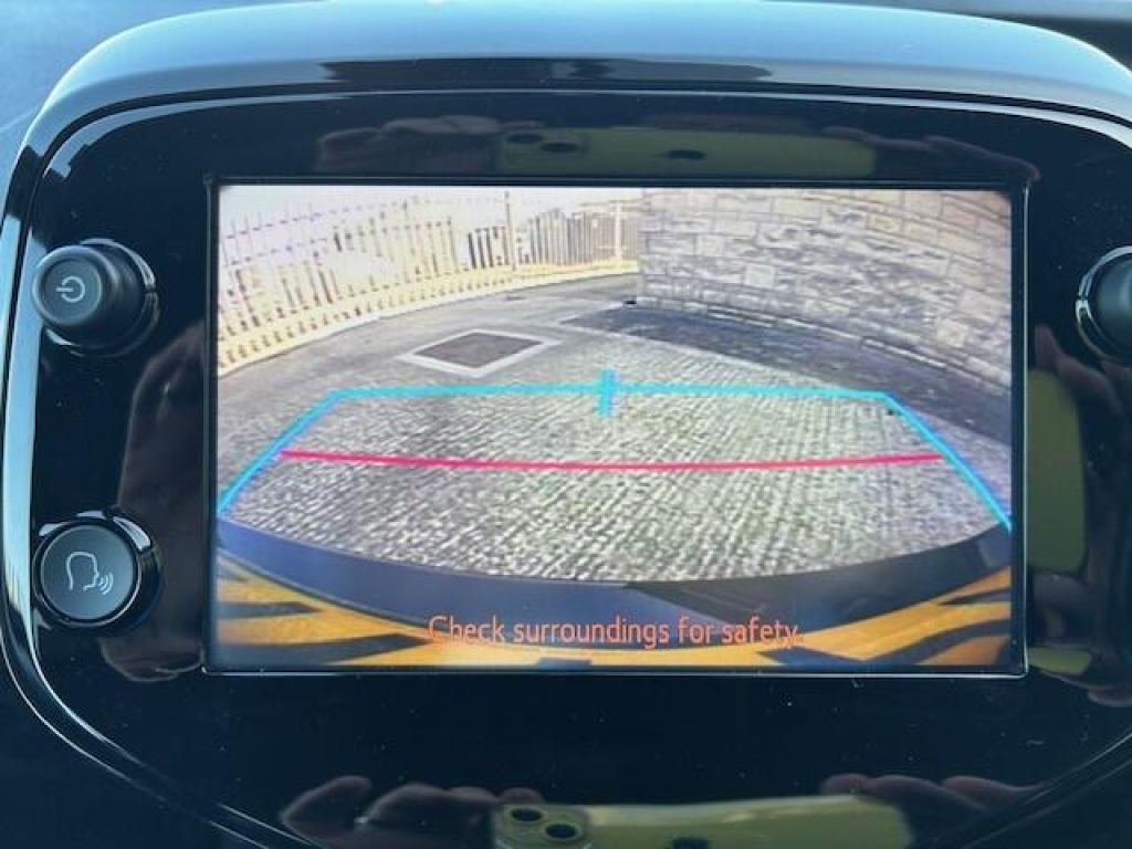 Used Toyota AYGO 2021 for sale - 76581182: Photo 13