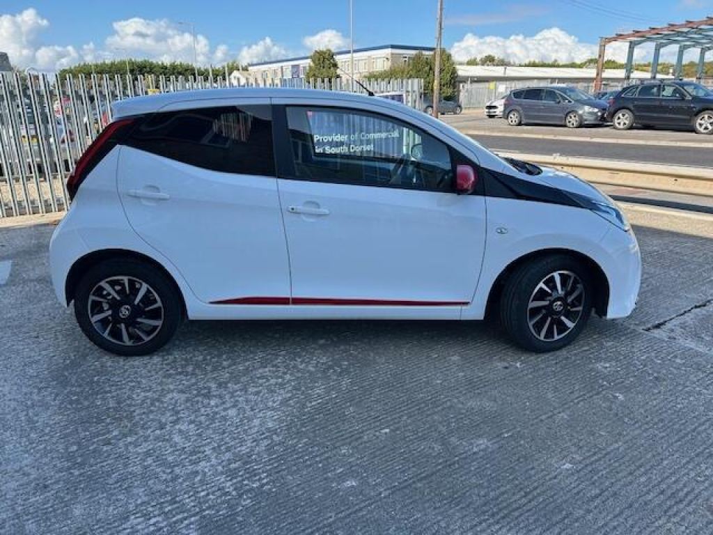 Used Toyota AYGO 2021 for sale - 76581182: Photo 2