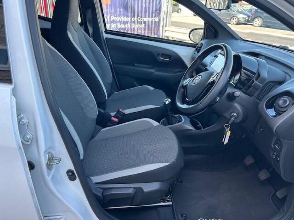 Used Toyota AYGO 2021 for sale - 76581182: Photo 9