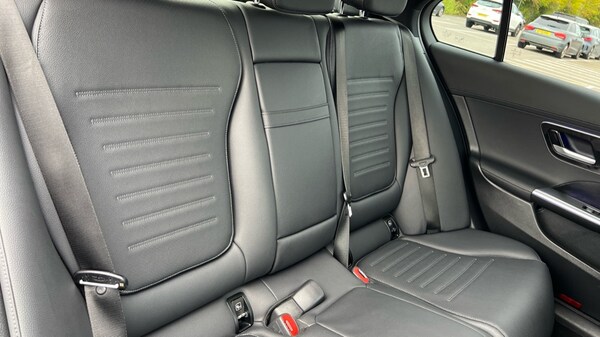 Used Mercedes-Benz C-Class 2024 for sale - 75959636: Photo 15