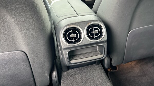 Used Mercedes-Benz C-Class 2024 for sale - 75959636: Photo 36