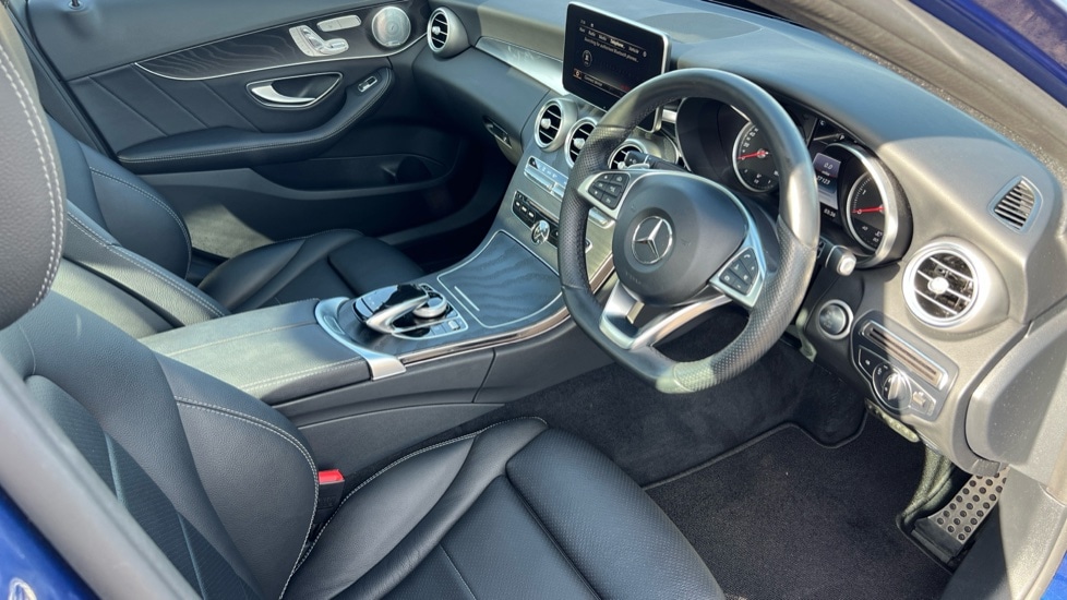 Used Mercedes-Benz C-Class 2018 for sale - 76044404: Photo 3