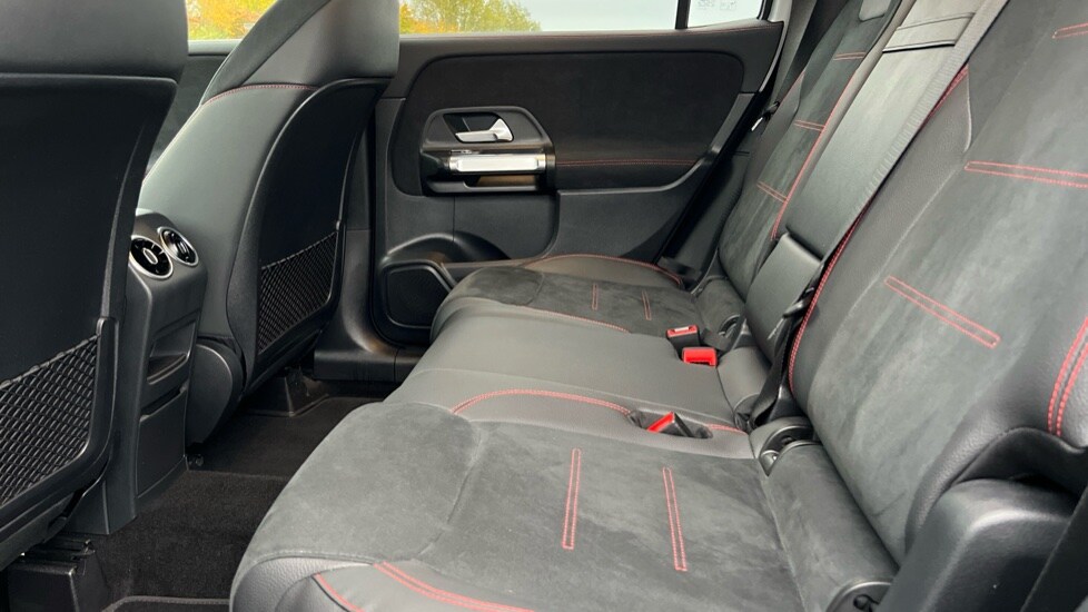 Used Mercedes-Benz GLB 2023 for sale - 76332288: Photo 24