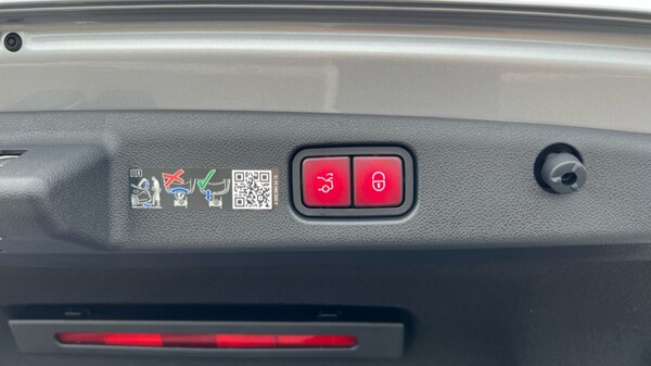 Used Mercedes-Benz E Class 2024 for sale - 76273027: Photo 44