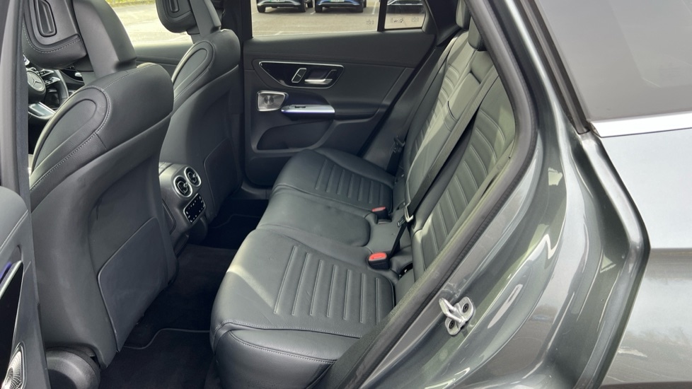 Used Mercedes-Benz GLC 2023 for sale - 76868771: Photo 24