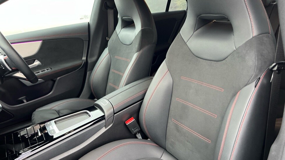 Used Mercedes-Benz CLA 2024 for sale - 76523663: Photo 14