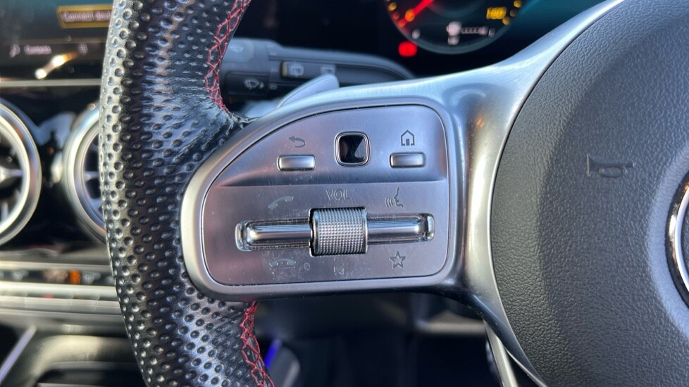 Used Mercedes-Benz GLB 2023 for sale - 77021865: Photo 30