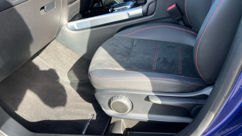 Used Mercedes-Benz GLB 2023 for sale - 77021865: Photo 39